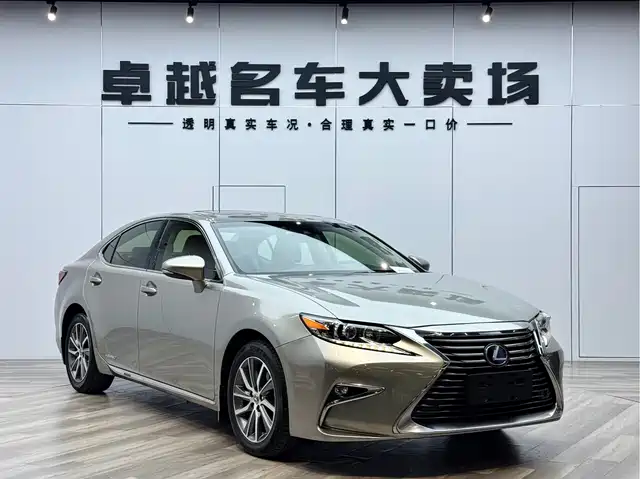 LEXUS ES 2018