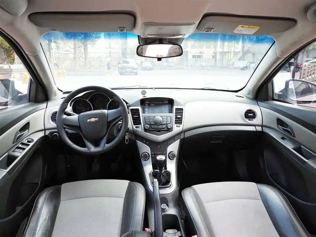 Chevrolet Cruze 2013 1.6L SL MT