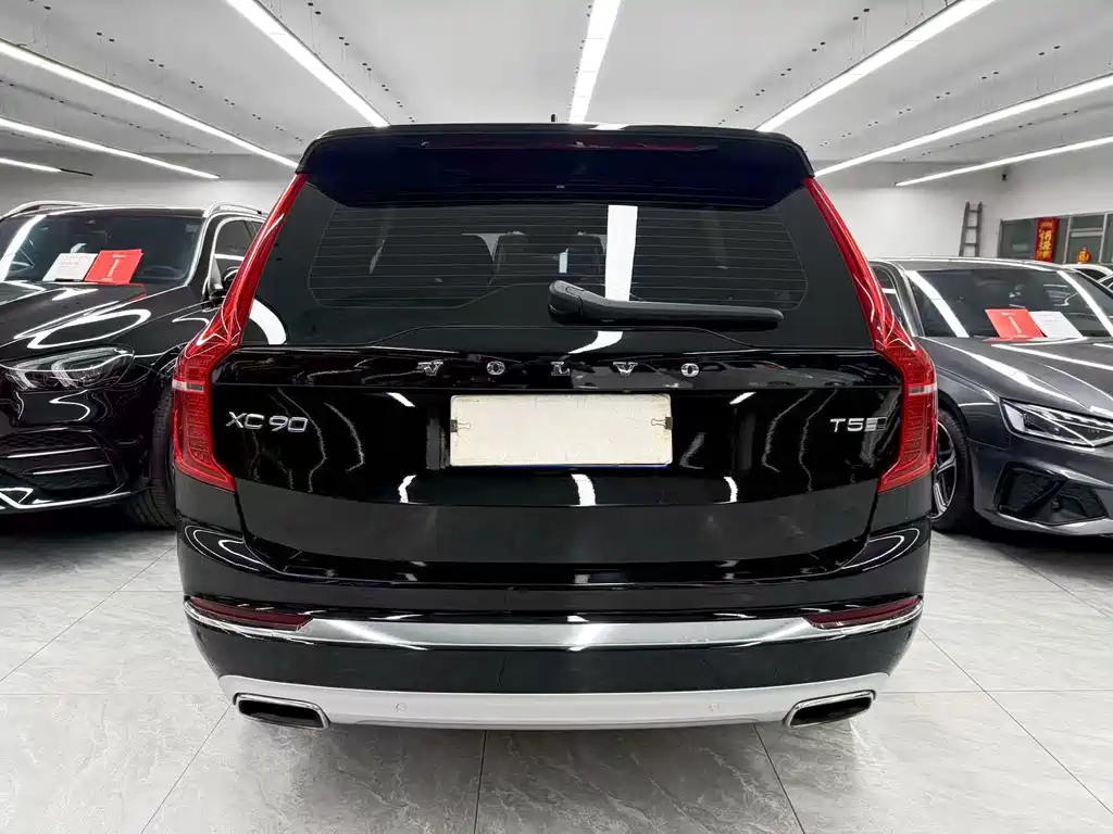 Volvo XC90 — миниатюра 5