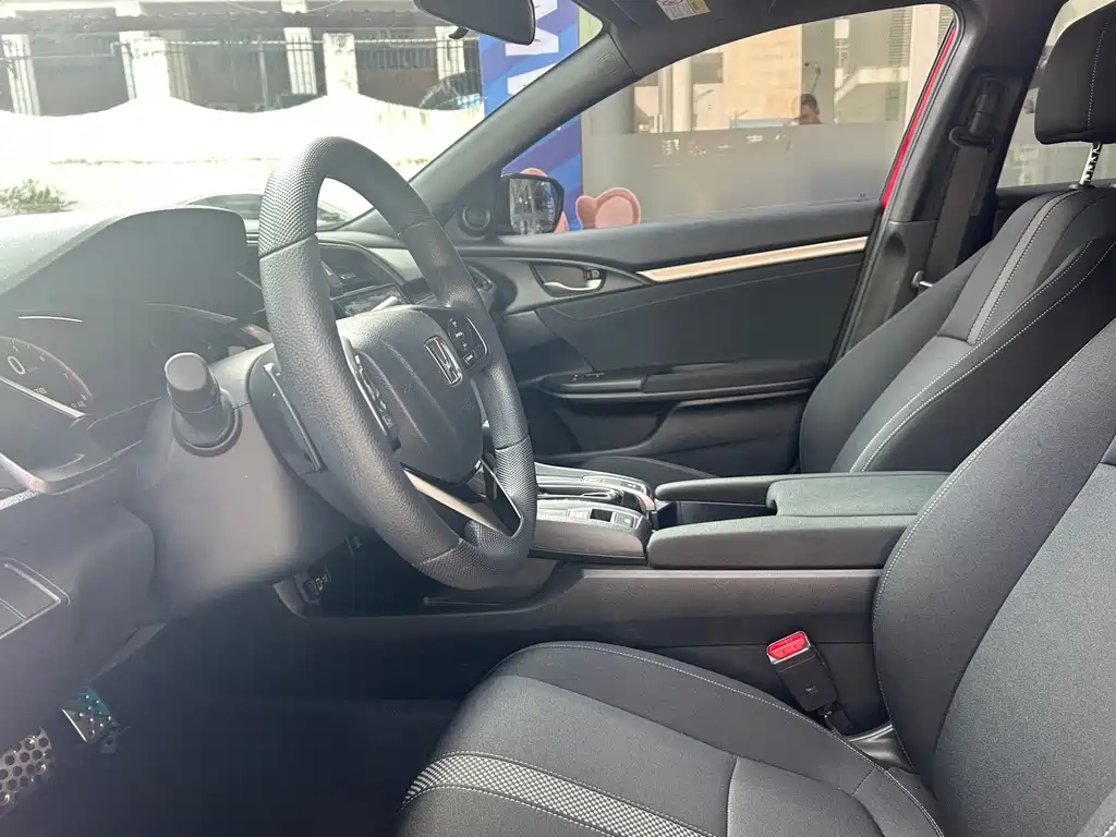 Honda Civic — миниатюра 4