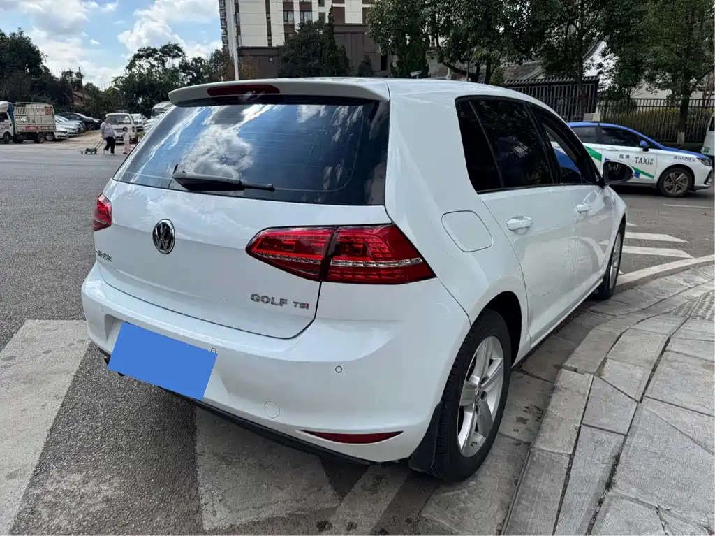 Volkswagen Golf — миниатюра 5