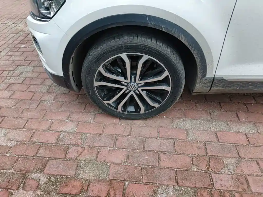 Volkswagen T-Roc — миниатюра 23