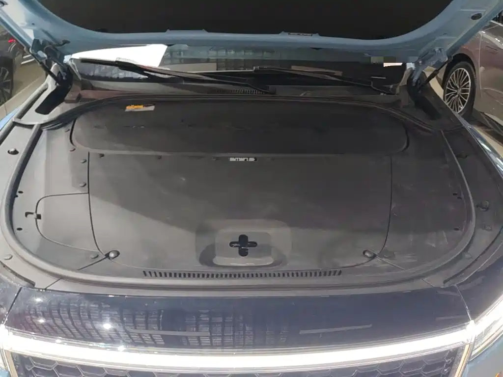 Li Auto Li ONE — миниатюра 20
