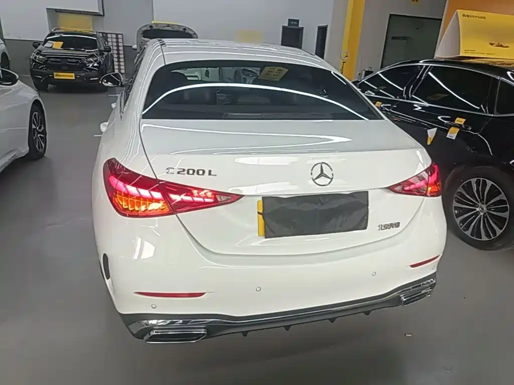 Mercedes-Benz C-Class — миниатюра 6