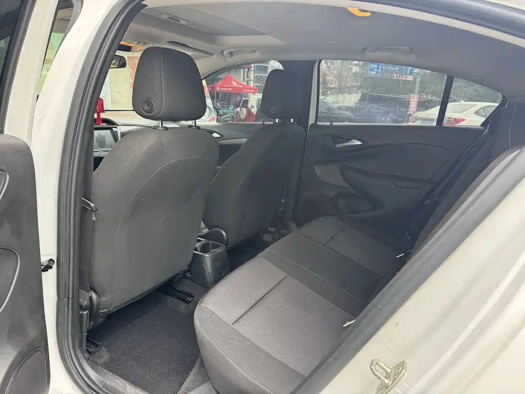 Buick Excelle — миниатюра 11