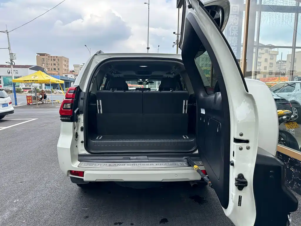 Toyota Prado — миниатюра 12