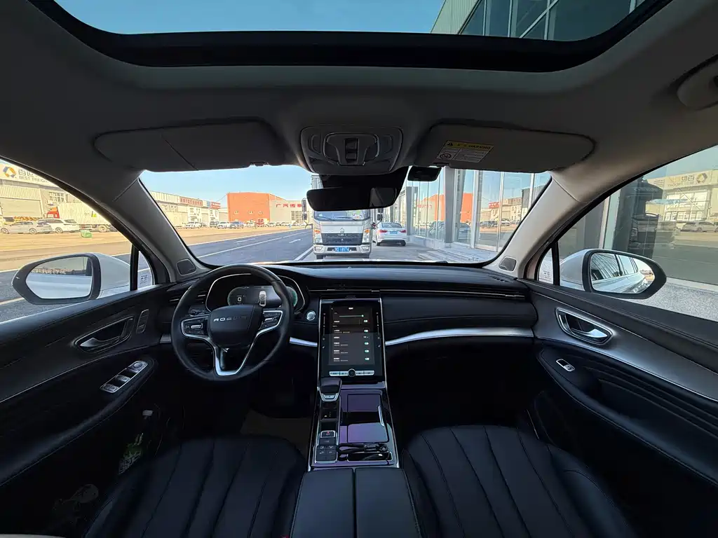 Roewe RX5 eMAX — миниатюра 13
