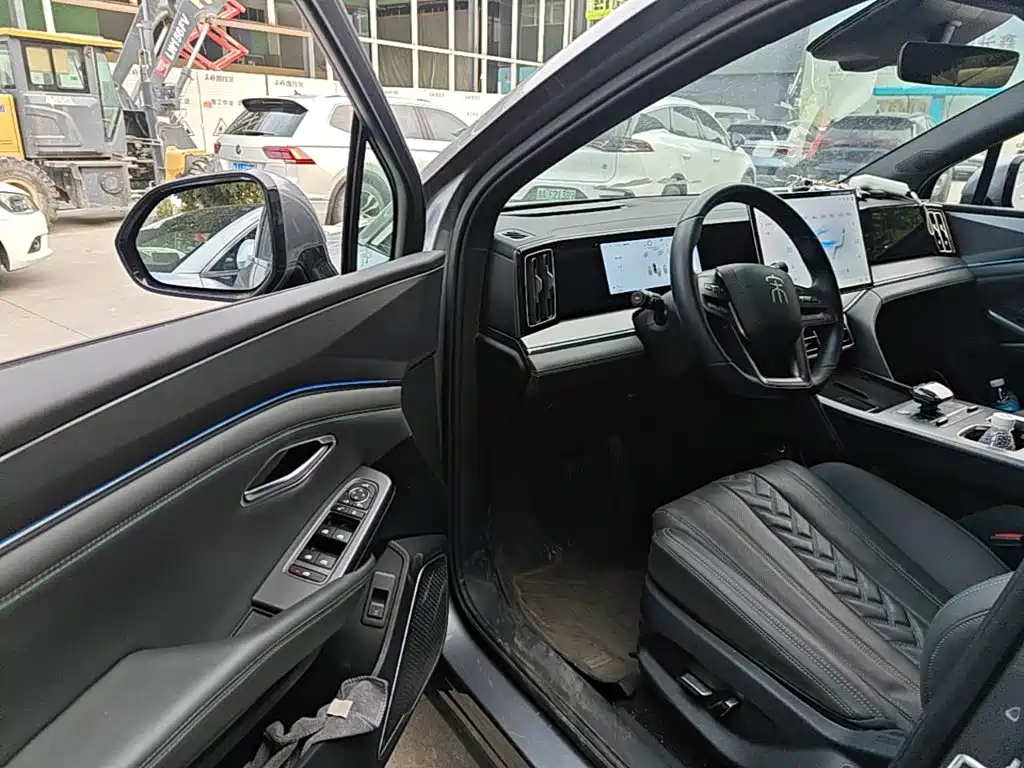 BYD L DM-i — миниатюра 16