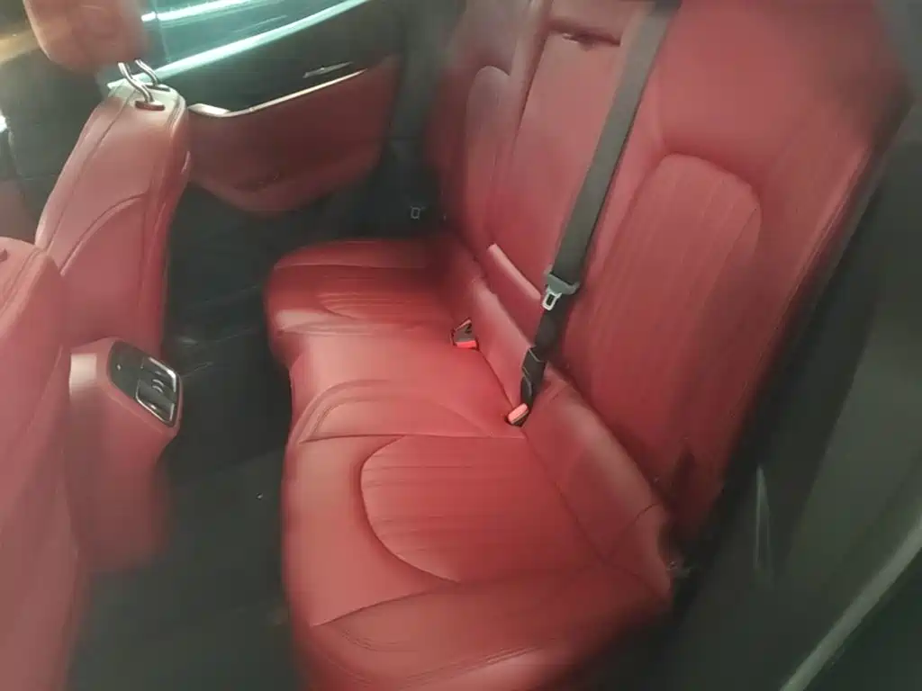 Maserati Levante — миниатюра 17