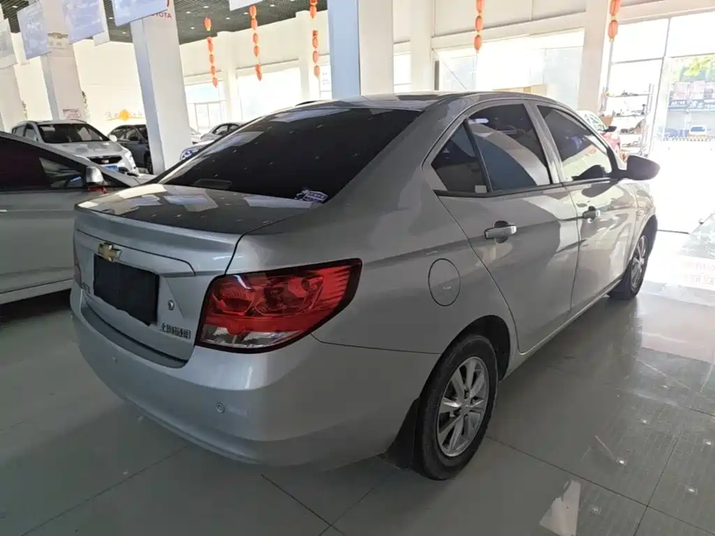 Chevrolet Sail — миниатюра 7