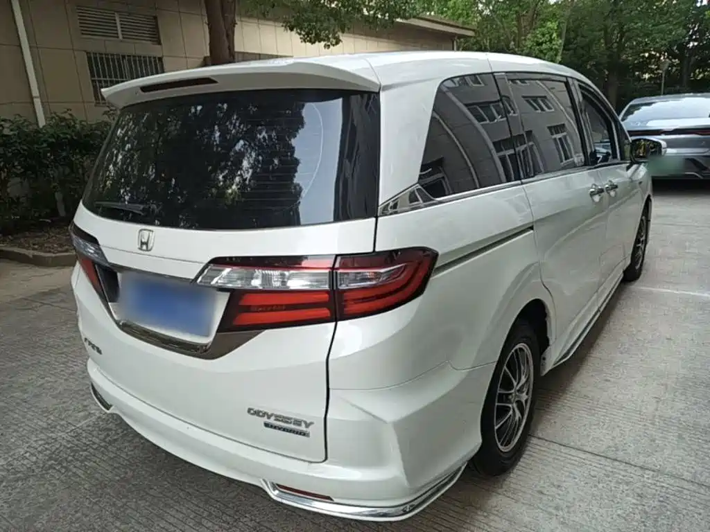 Honda Odyssey — миниатюра 7