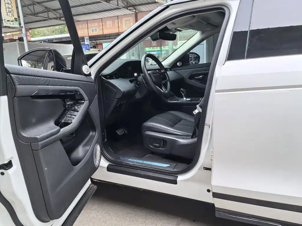 Land Rover Evoque — миниатюра 9