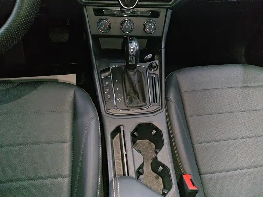 Volkswagen Lavida — миниатюра 14