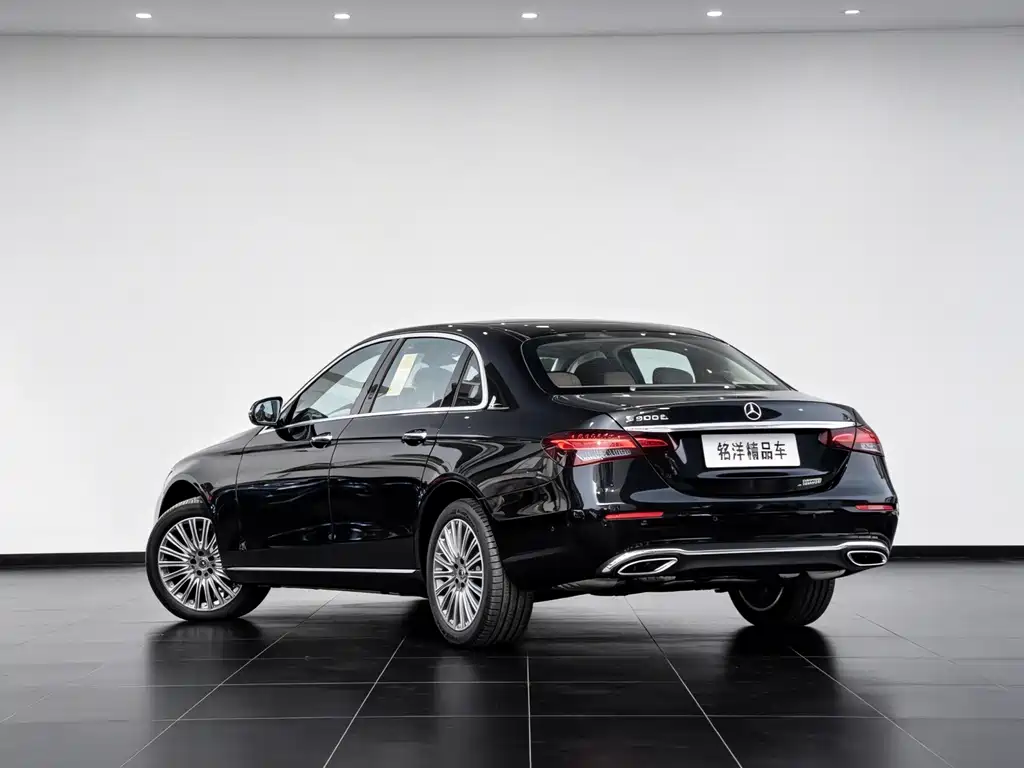 Mercedes-Benz E-Class — миниатюра 3