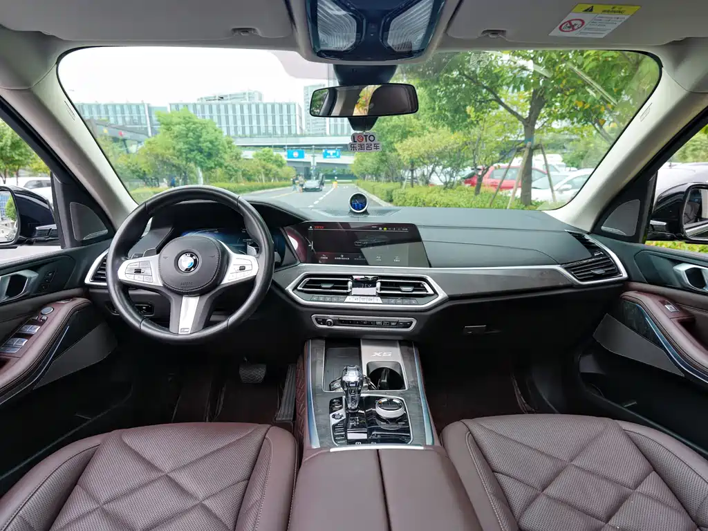 BMW X5 — миниатюра 9