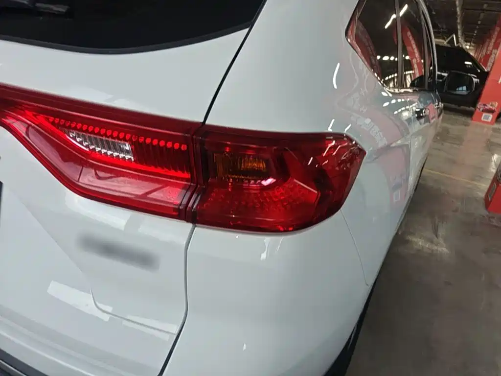 Haval M6 — миниатюра 8