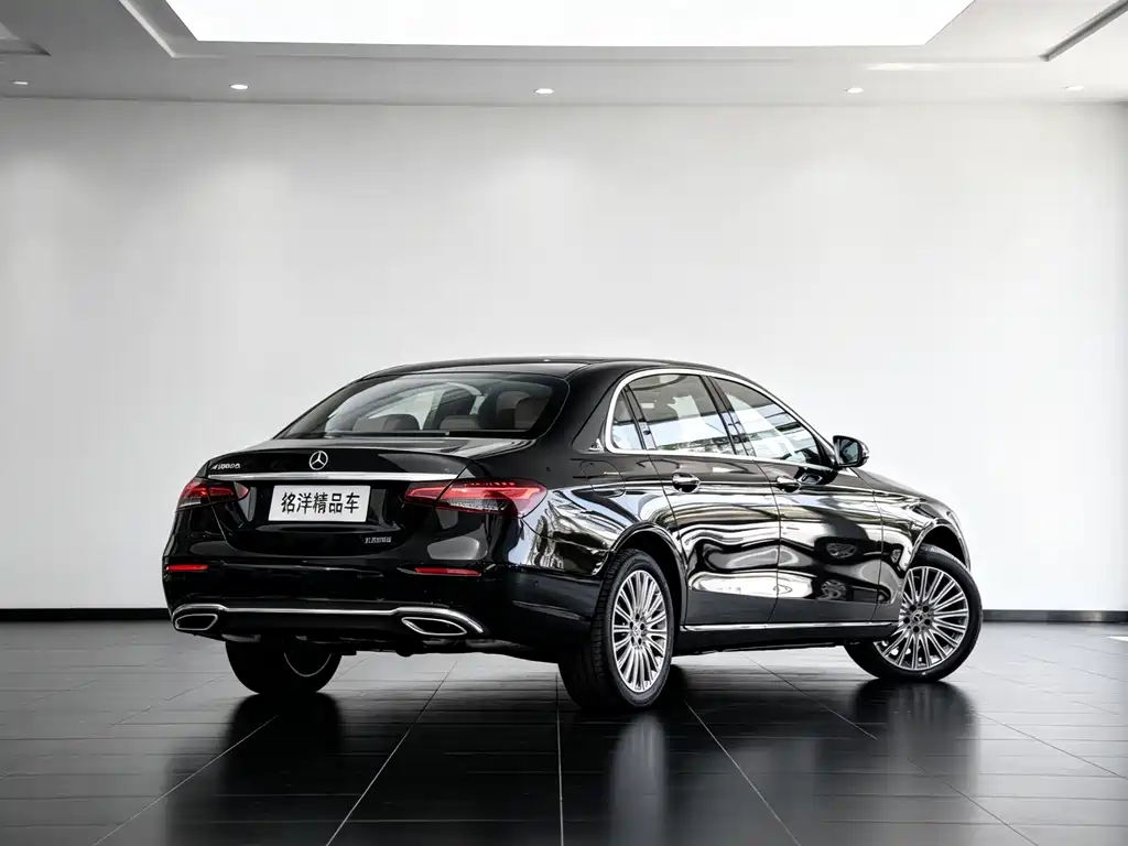 Mercedes-Benz E-Class — миниатюра 5