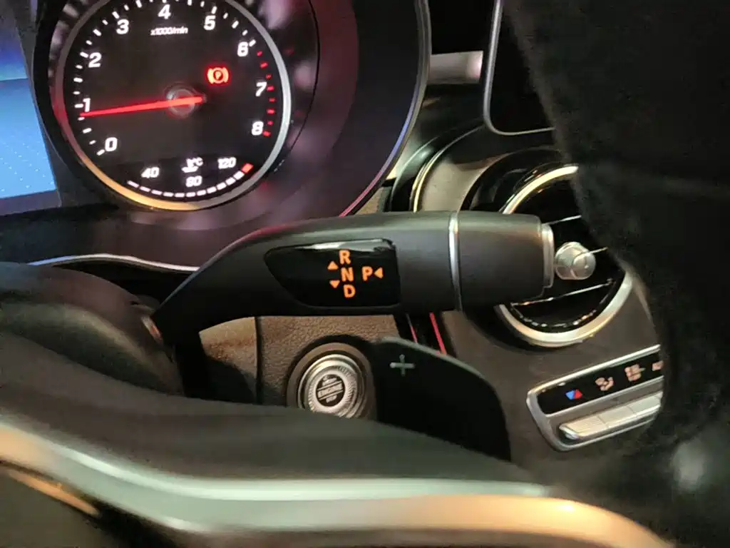 Mercedes-Benz C-Class — миниатюра 14