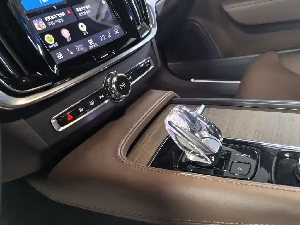 Volvo S90 — миниатюра 9