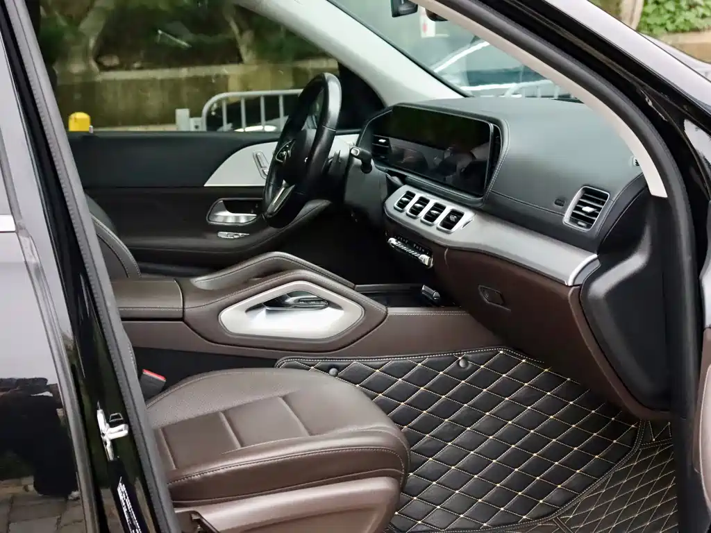 Mercedes-Benz GLE (Import) — миниатюра 15