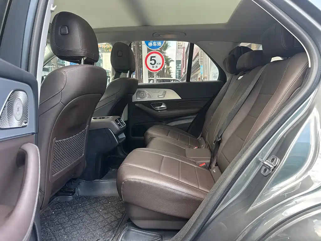 Mercedes-Benz GLE (Import) — миниатюра 7