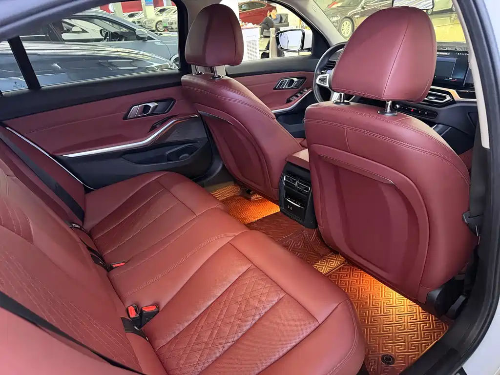 BMW 3 Series — миниатюра 5