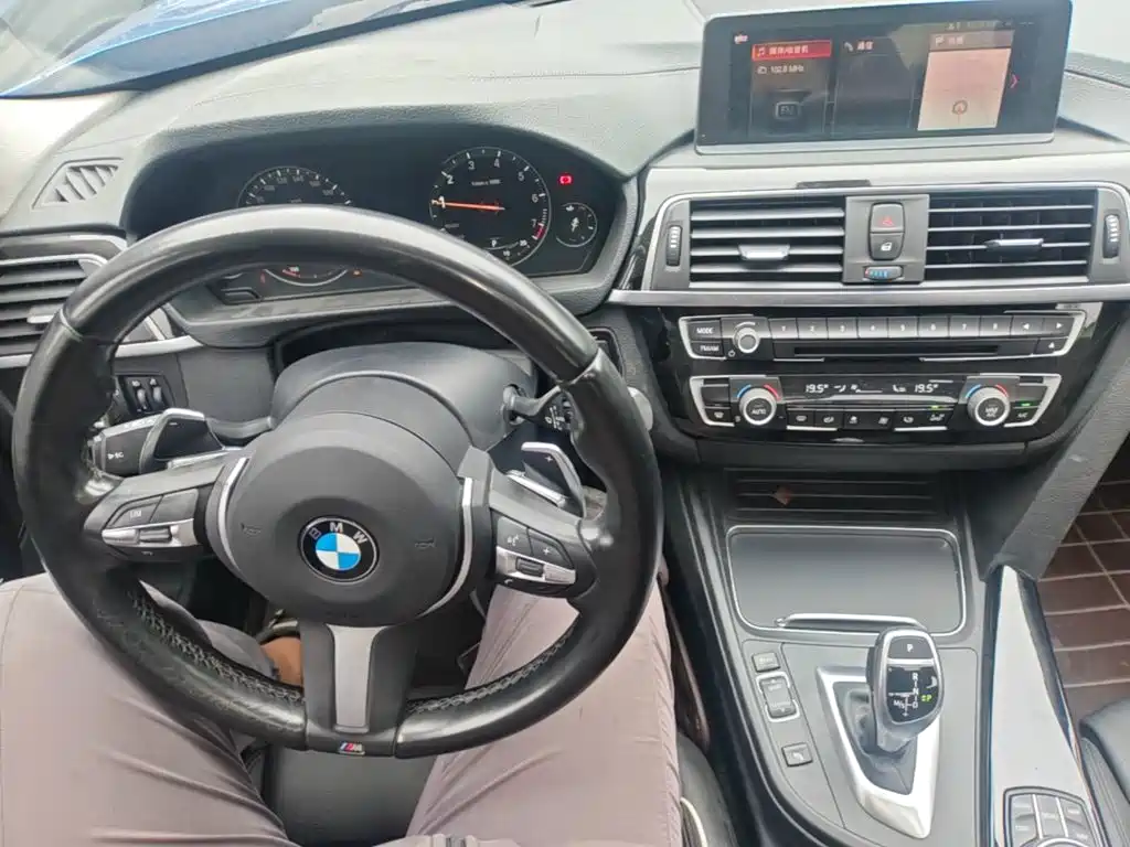 BMW 3 Series — миниатюра 10