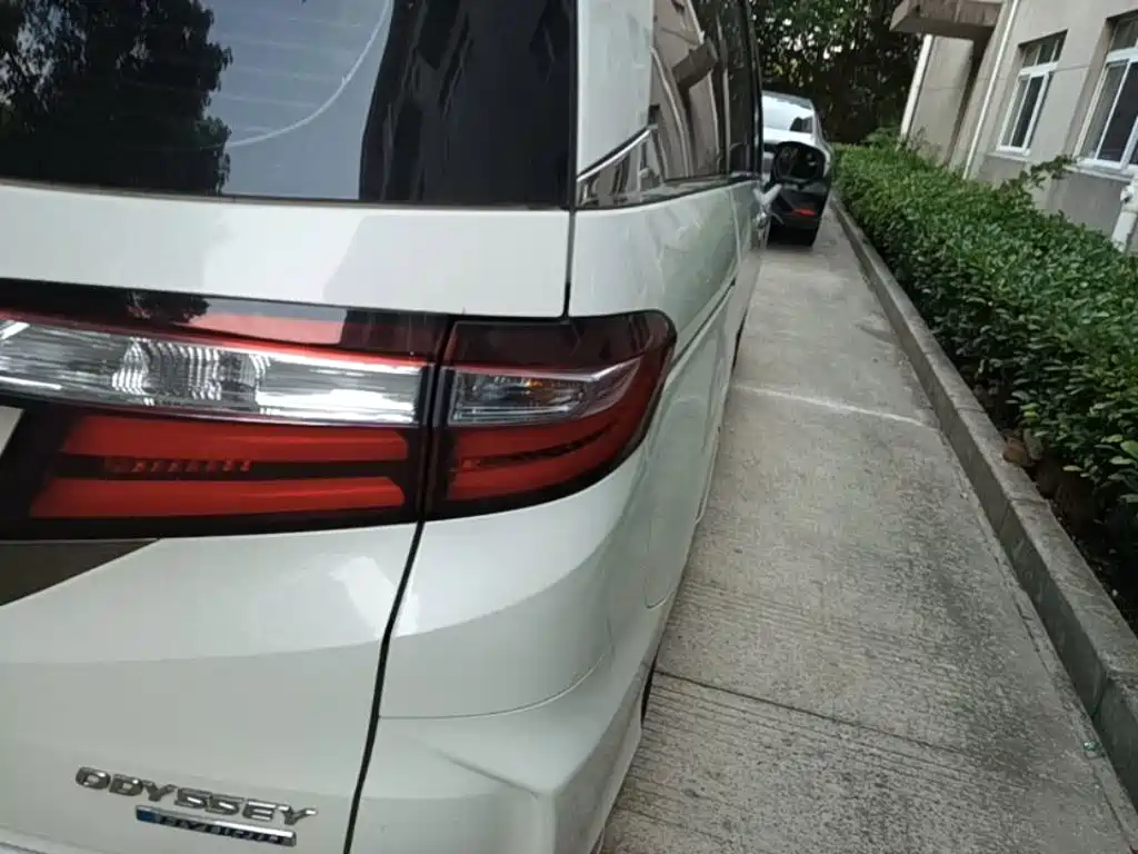 Honda Odyssey — миниатюра 8