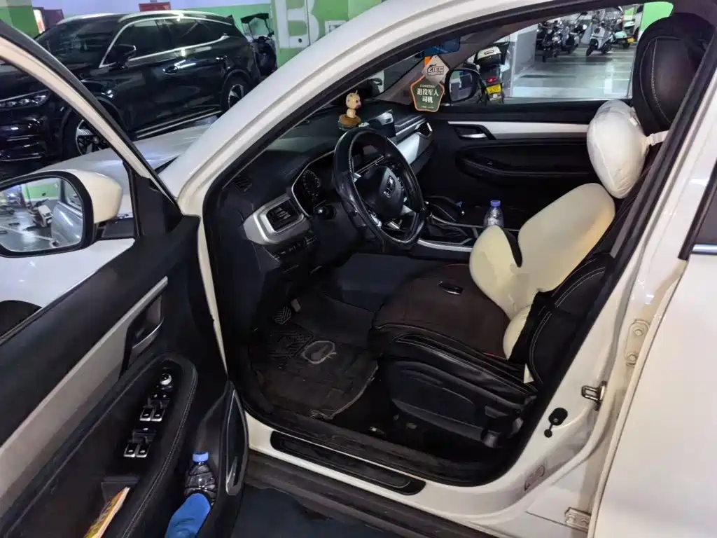 Geely Vision X6 — миниатюра 14