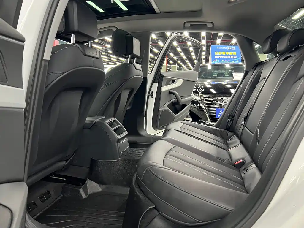 Audi A4L — миниатюра 7