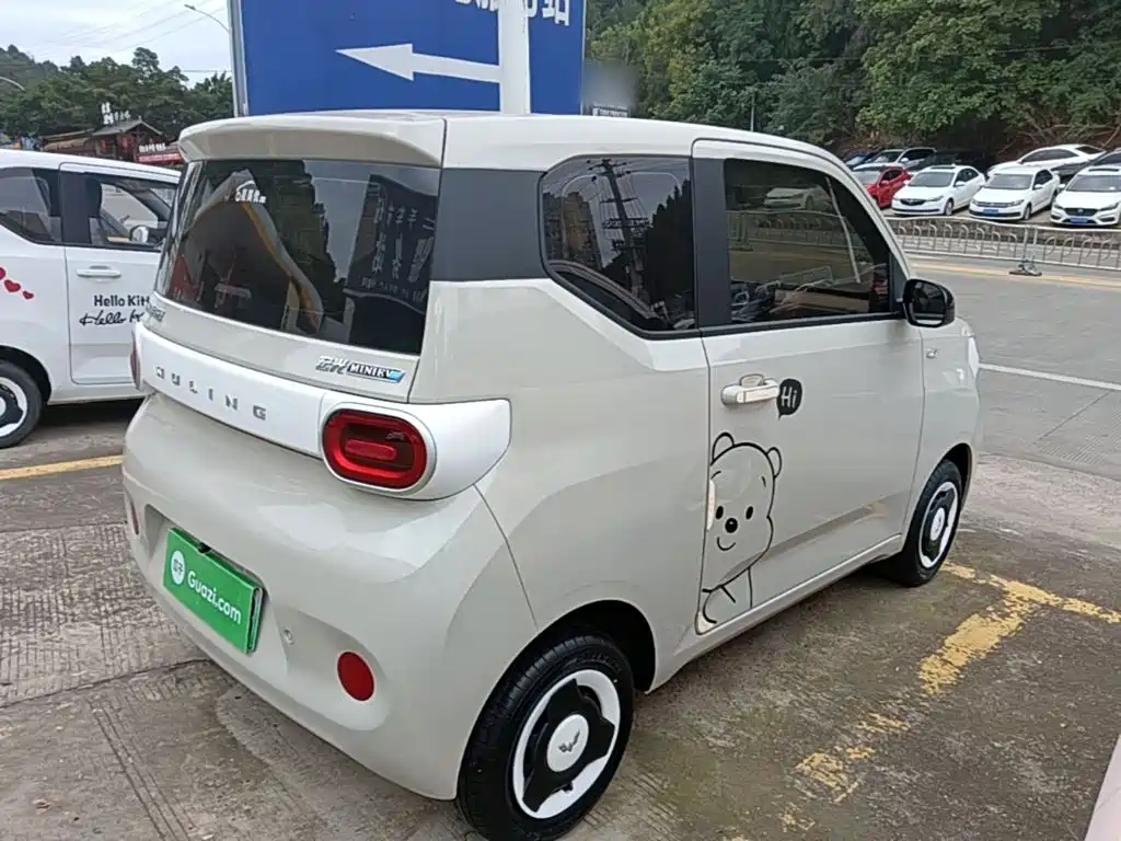 Wuling MINIEV — миниатюра 7