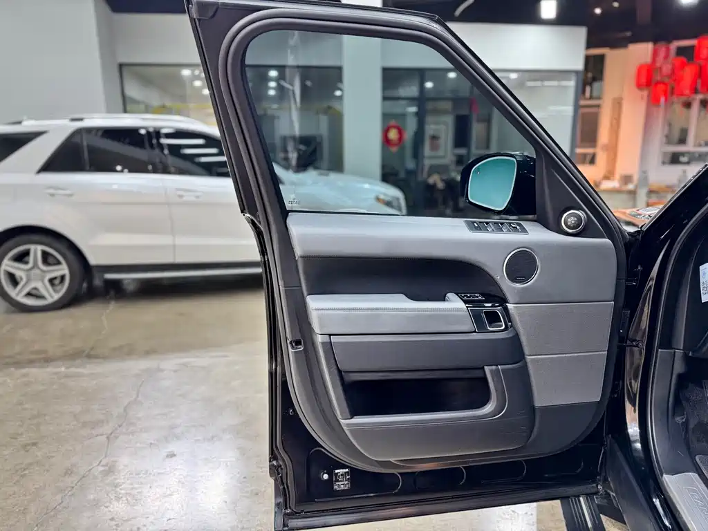 Land Rover Sport — миниатюра 7