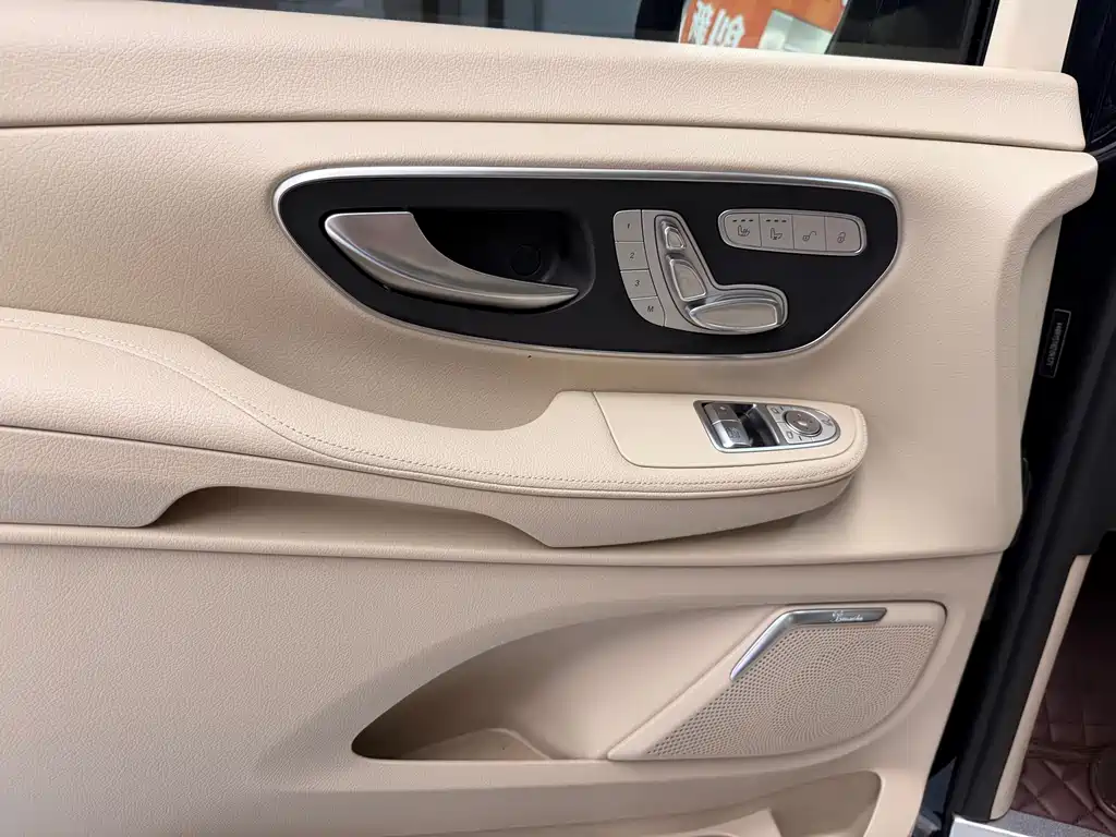 Mercedes-Benz V-Class V 2022 V 260 L Luxury