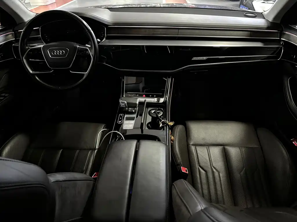 Audi A8 — миниатюра 9