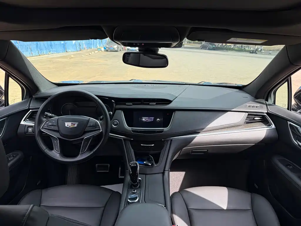 Cadillac XT5 — миниатюра 9