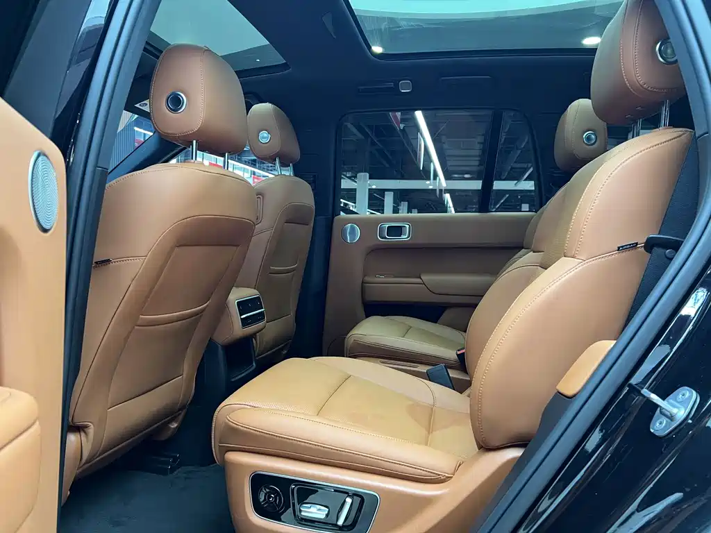 Li Auto Li L8 — миниатюра 15