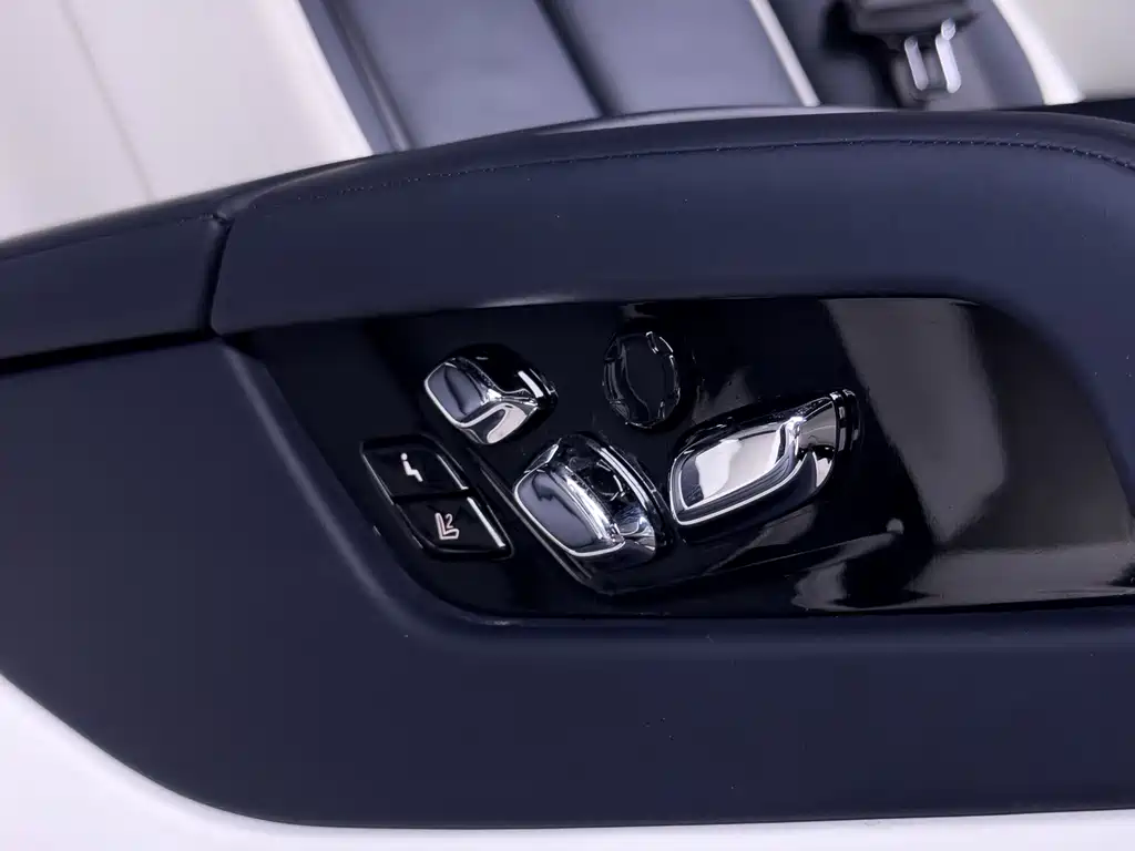 Rolls-Royce Ghost — миниатюра 34
