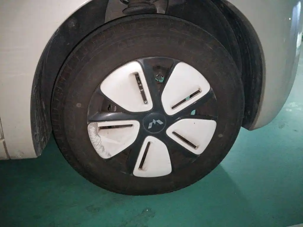 Wuling MINIEV — миниатюра 25