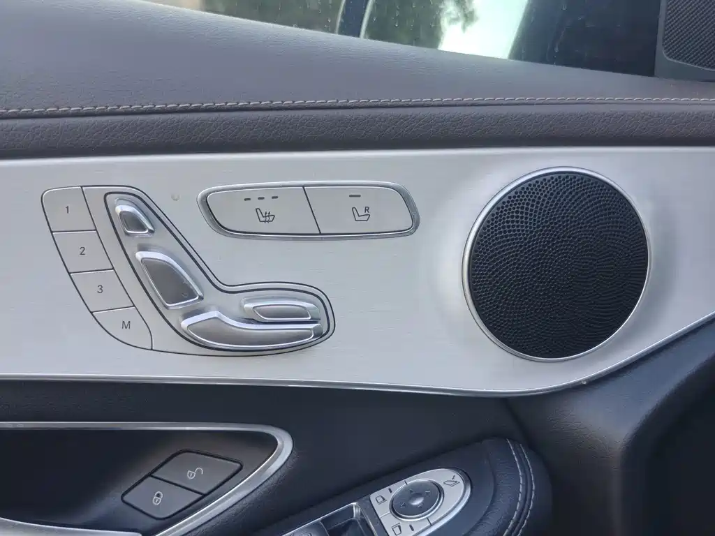 Mercedes-Benz GLC — миниатюра 5