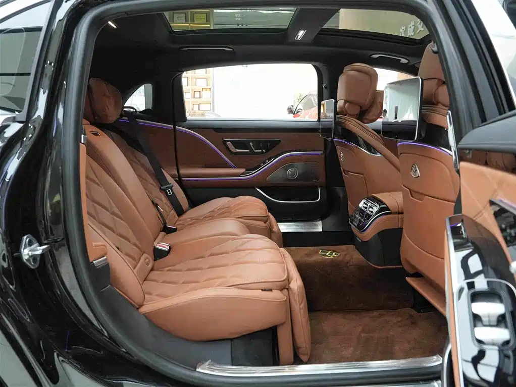 Mercedes-Benz S-Class — миниатюра 13
