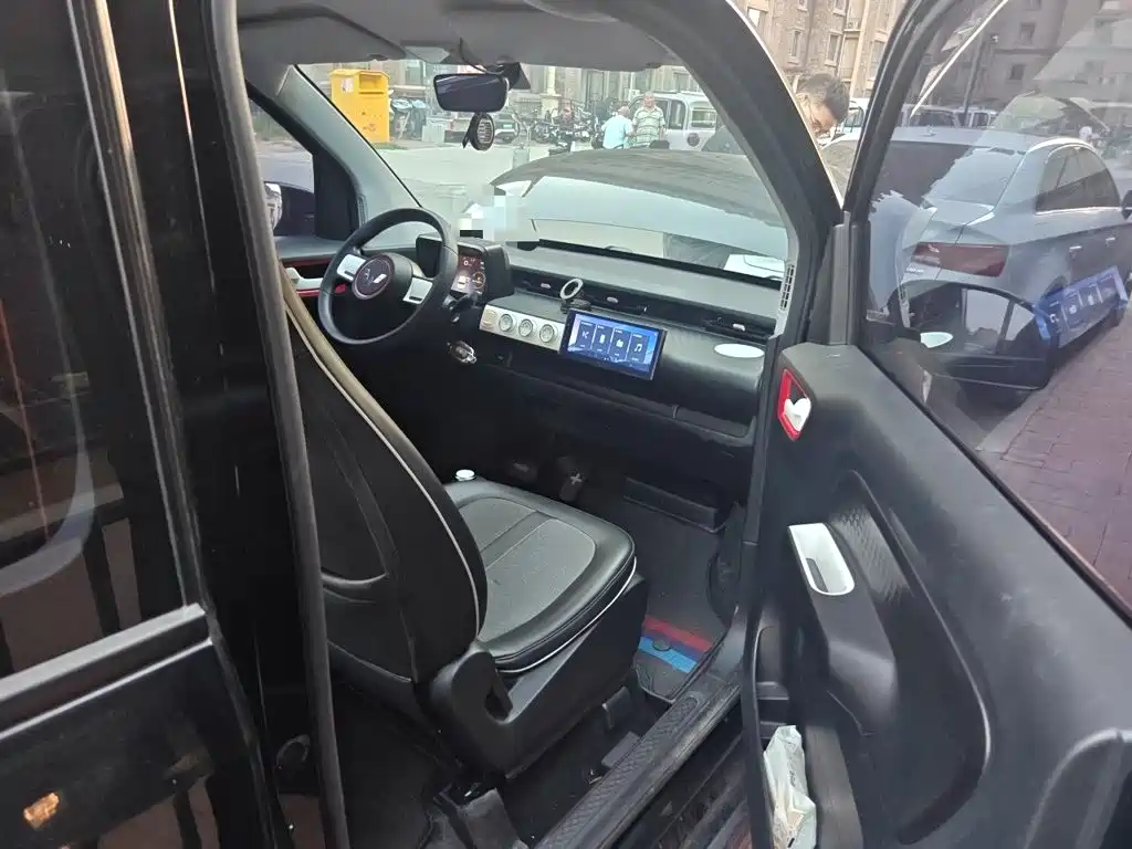Wuling MINIEV — миниатюра 19