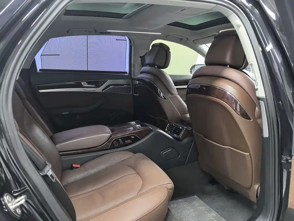 Audi A8 A8L 3.0 TFSI quattro Luxury Type (213kW), фото 7