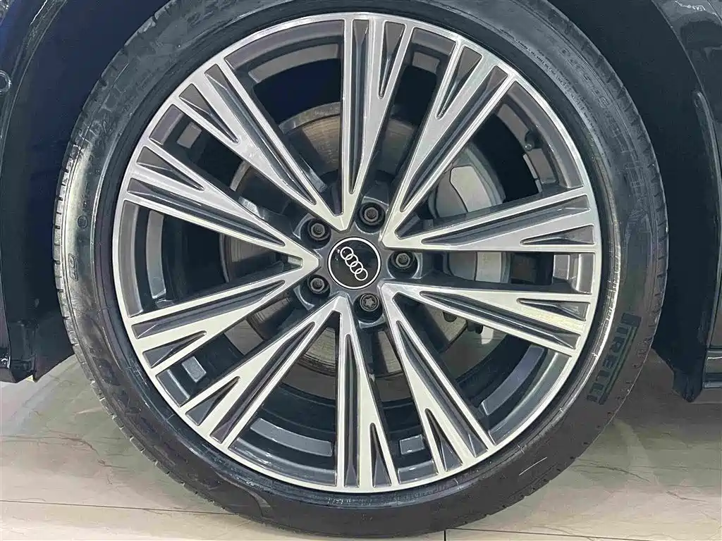 Audi A6L — миниатюра 5
