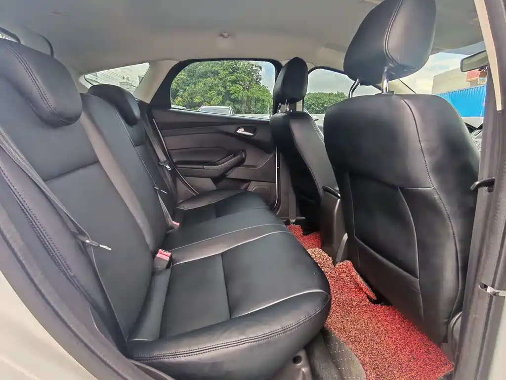 Ford Focus — миниатюра 14