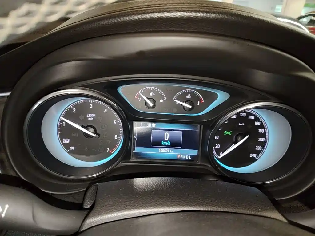 Buick Envision Plus — миниатюра 12