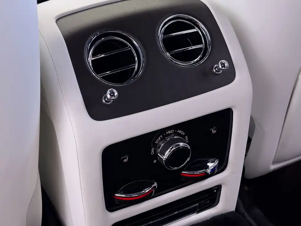 Rolls-Royce Ghost — миниатюра 36