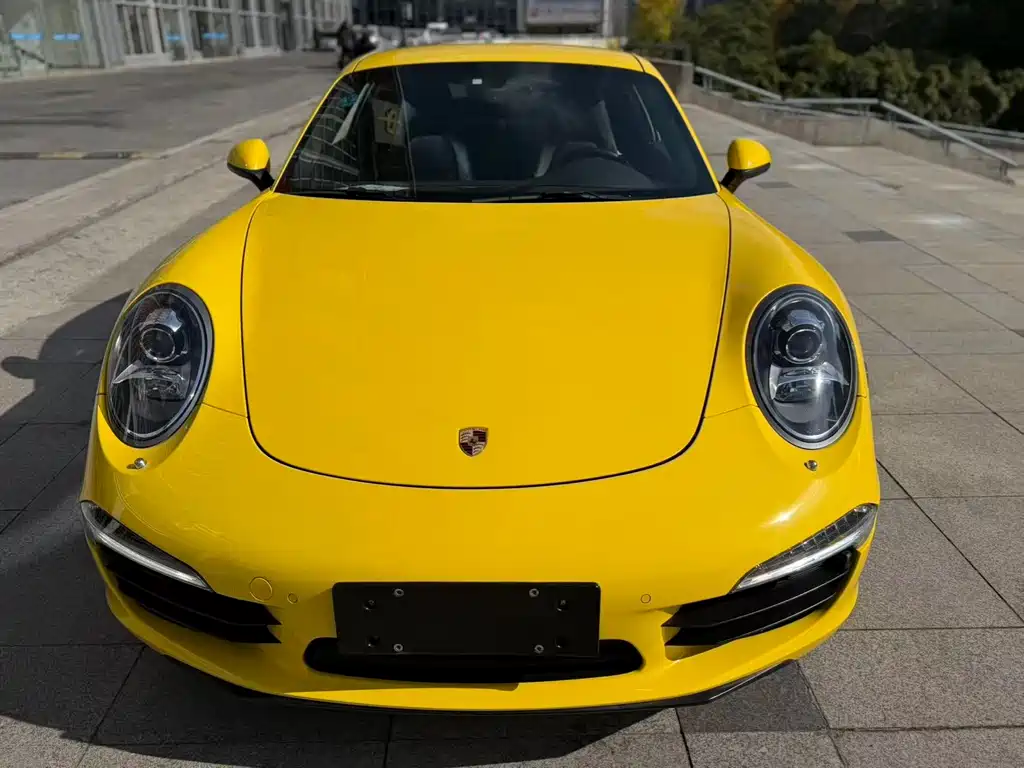Porsche 911 2015 Carrera 3.4L Style Edition