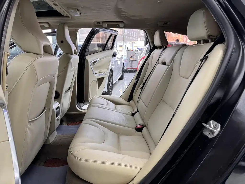 Volvo V60 2014 T5