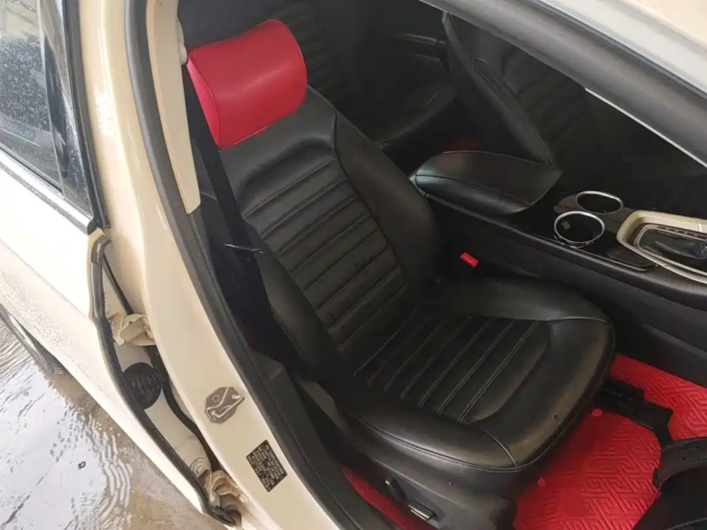 Ford Mondeo — миниатюра 25