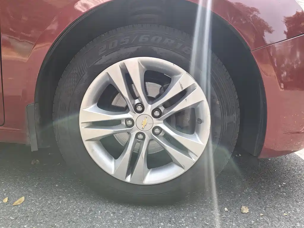 Chevrolet Cruze — миниатюра 19